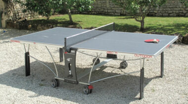 Tips on buying an outdoor table tennis table